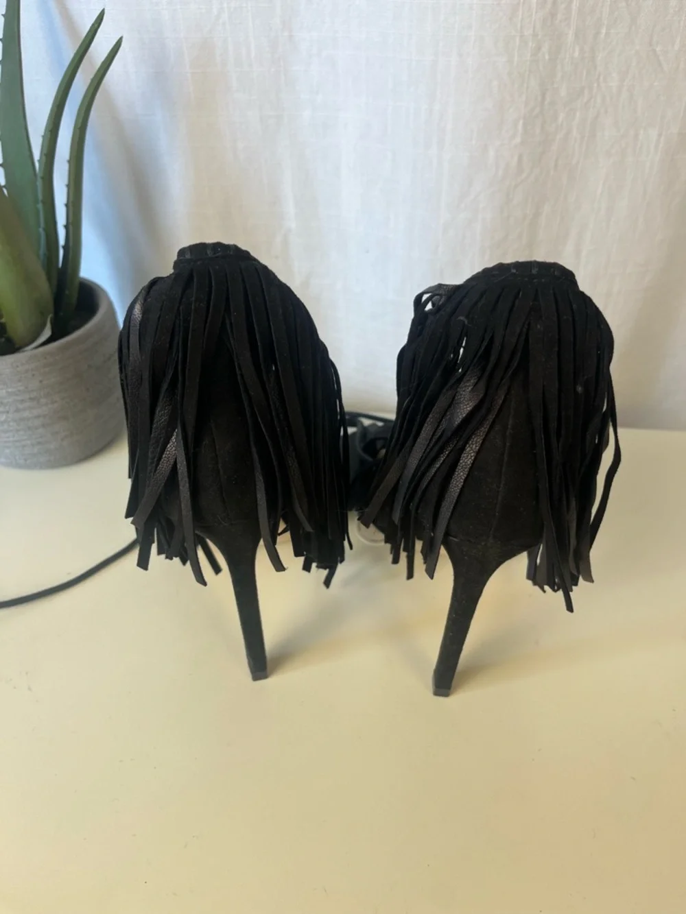 NWT Zara Black Suede Fringe Lace-Up Sandals - Picture 3 of 4